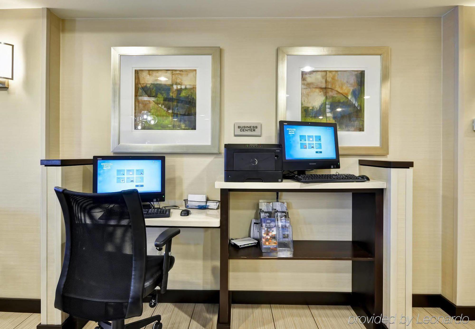Springhill Suites Houston Hobby Airport Экстерьер фото